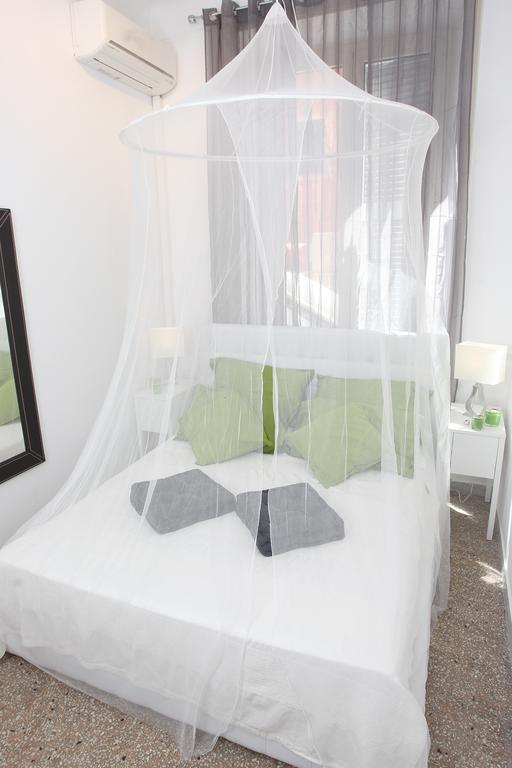 Via Del Corso Apartment Рим Екстер'єр фото